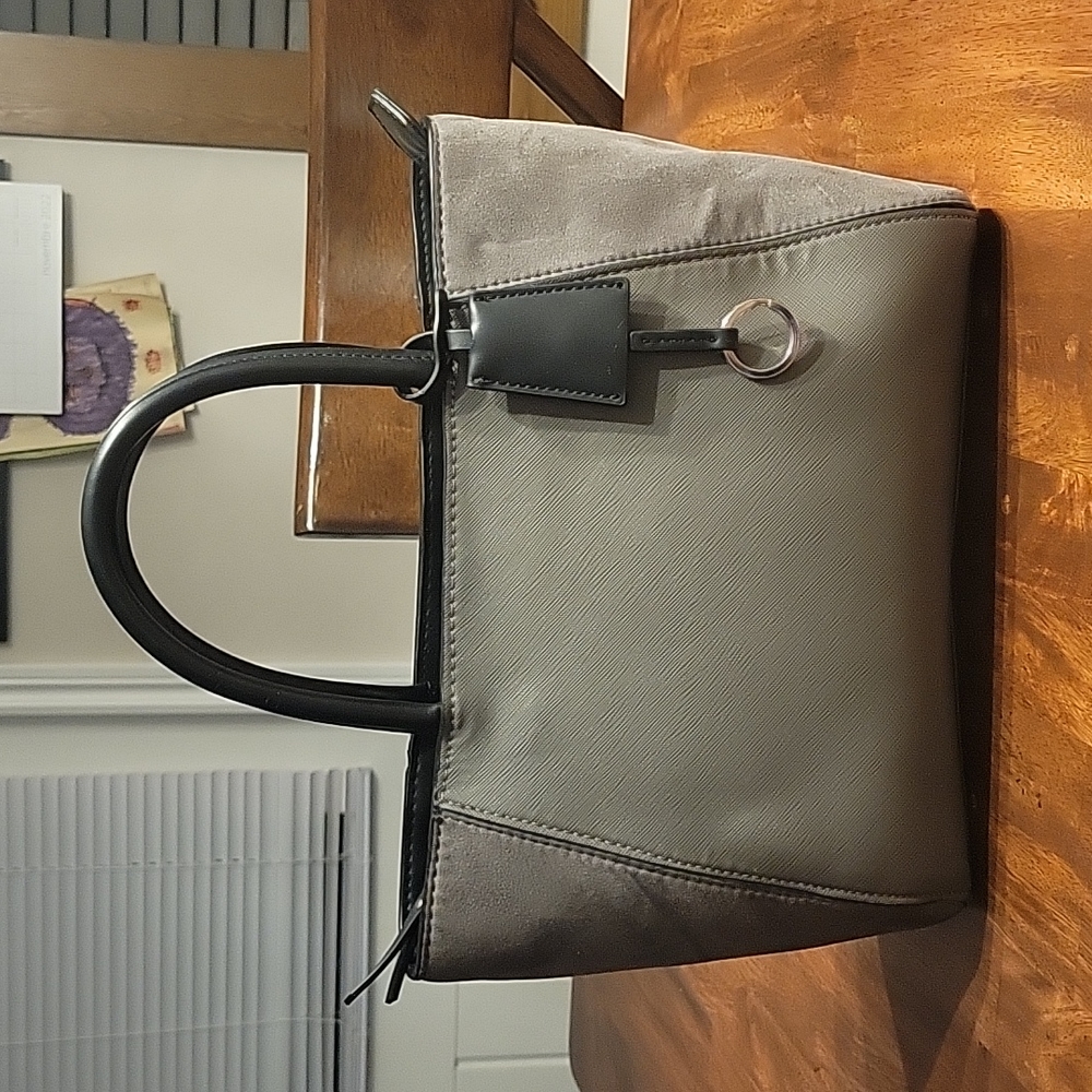 Zara basic grey purse